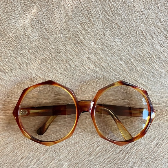 Renauld Accessories - MCM tortoiseshell glasses- ooh yeah!